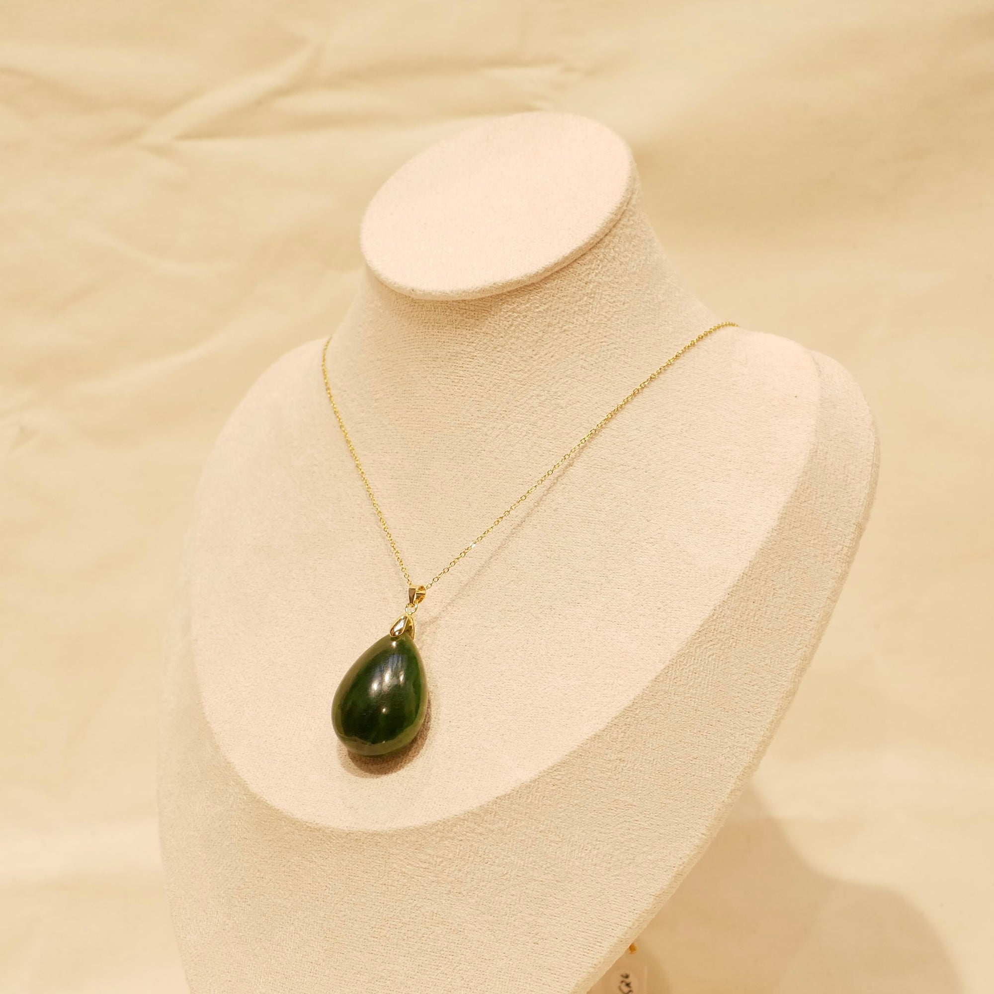 Collier Camélia - Jade Nephrite