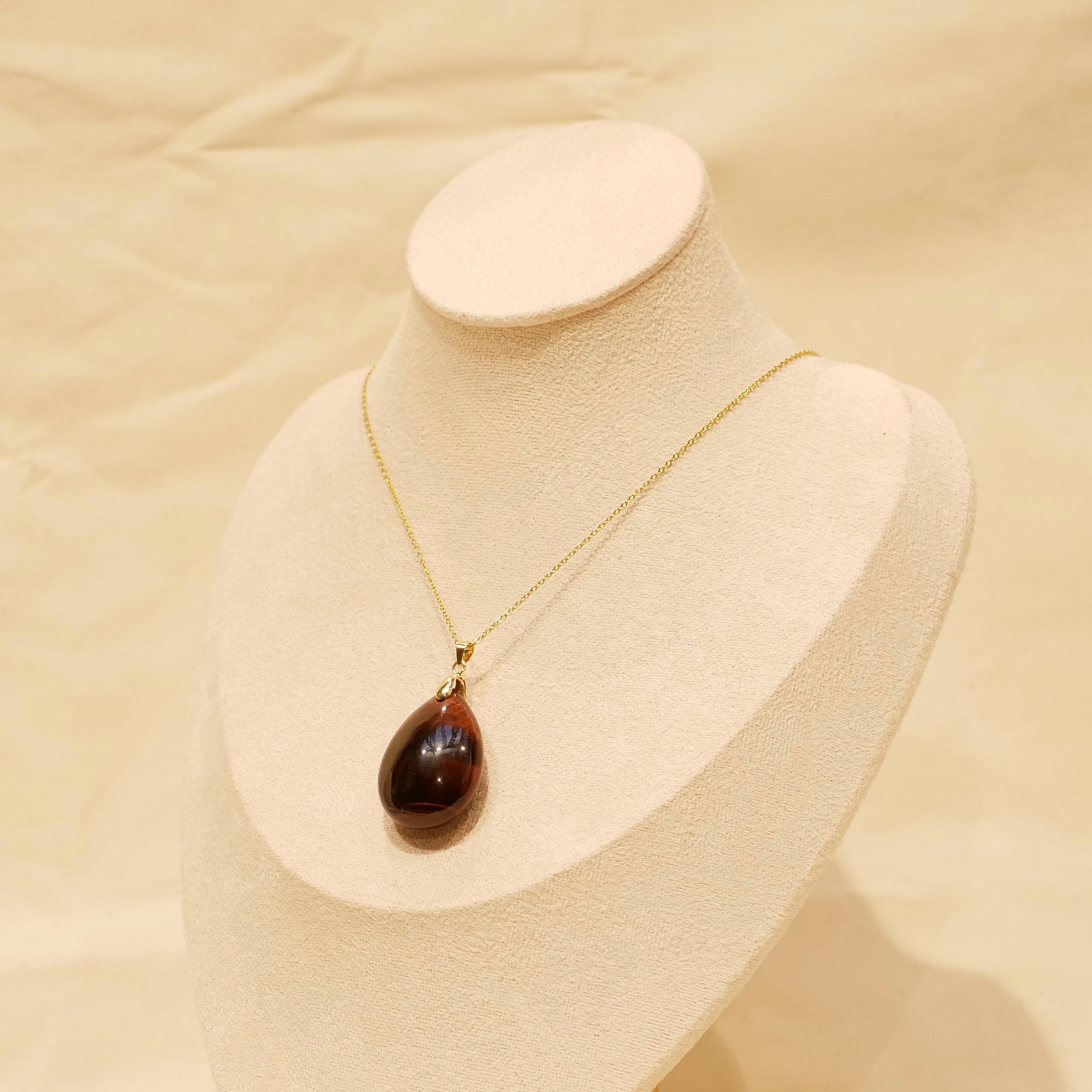 Collier Camélia - Œil de taureau